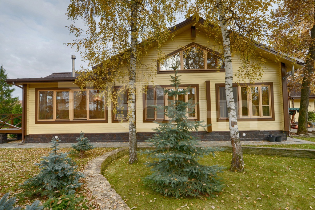 Деревянные окна для дачи в Клину